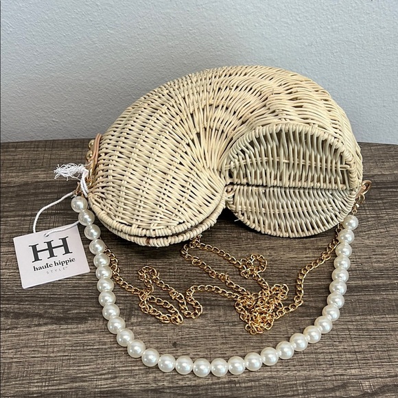 Haute Hippie | Seashell-Shaped Bag w/ Faux Pearl Handles 🐚 - Picture 12 of 13